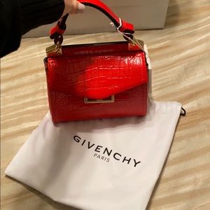 Givenchy mini mystic